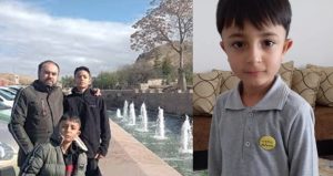 İki oğlunu da okulda yaşanan şiddet nedeniyle kaybeden baba mezarlıkta işe başladı