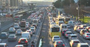 İstanbul trafikte iftar edecek! Yoğunluk yüzde 85 oldu