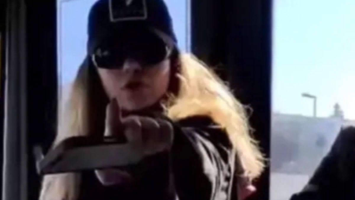 İstanbul’da otobüste tehditler savuran kadının ifadesi çıktı