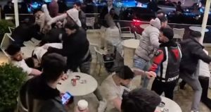 Kafede ortalık savaş alanına döndü