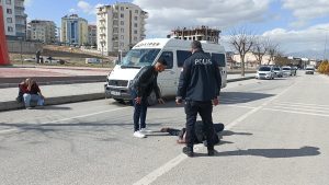 Karaman’da minibüsün çarptığı yaya 32 metre ileri savruldu
