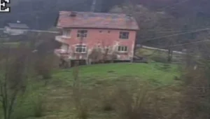 Kastamonu’da Heyelan Ev Çöktü