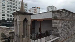 Kayseri’de Tarihi Cami İbadete Açıldı