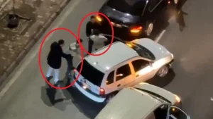 Kayseri’de trafikte yol verme kavgası kamerada: 3 gözaltı