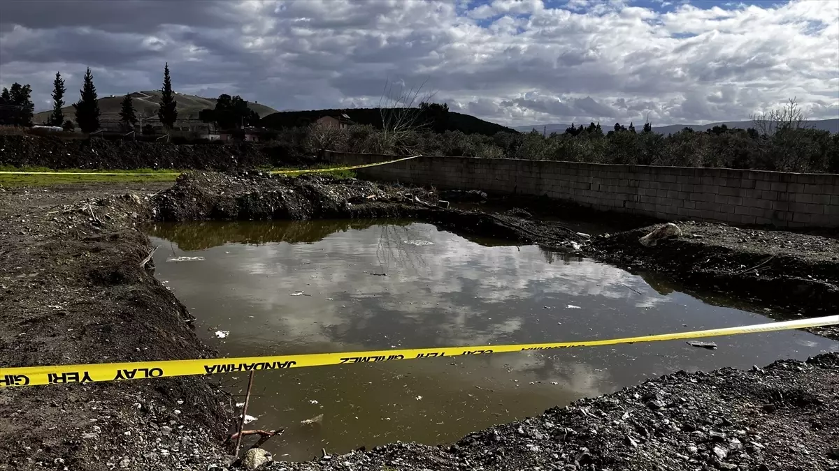 Kırıkhan’da İki Kardeşin Cenazesi Toprağa Verildi