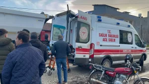 Kırıkhan’da Motosiklet Minibüsle Çarpıştı