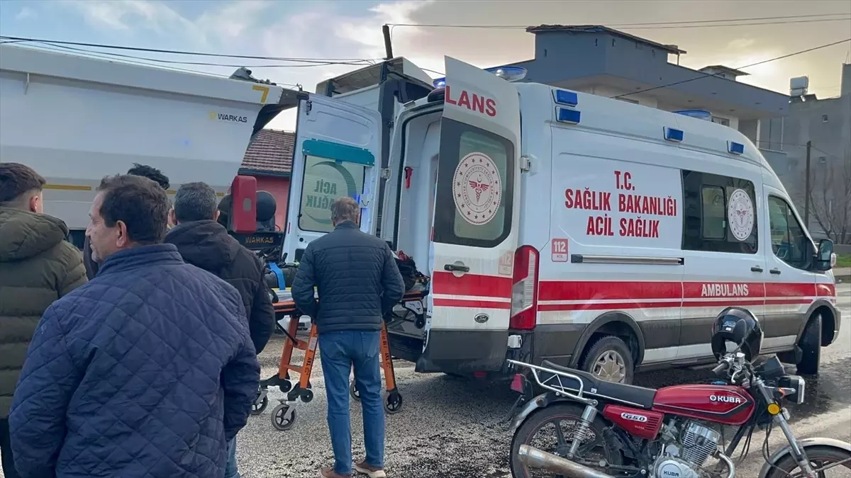 Kırıkhan’da Motosiklet Minibüsle Çarpıştı