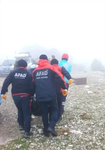 Kuşadası’nda Uçurumda Erkek Cesedi Bulundu