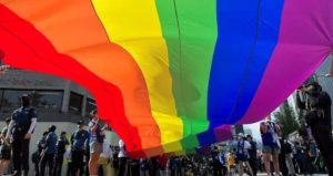 LGBT’yi övene 3 yıl hapis cezası geliyor!