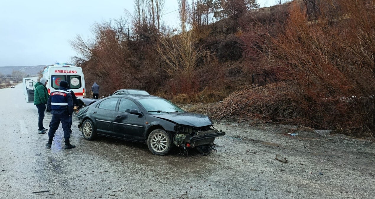 Malatya Doğanşehir’de otomobil devrildi: 5 yaralı