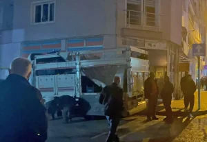 Mersin’de 17 Yaşındaki Çocuk 4. Kattan Düştü