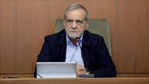 Mesud Pezeşkiyan: Baskı ve zorluklara boyun eğmeyeceğiz