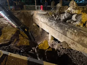 Mezitli’de Köprüde Çökme