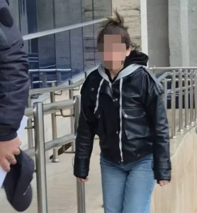 Minibüste Bulunan Telefonla Hırsızlık