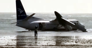 Okyanusa acil iniş yaptı: 55 kişinin burnu bile kanamadı