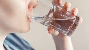 Ramazan’da sahurda yeterli su tüketimi: Uzmanlar ne kadar içilmeli diyor?