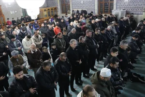 Ramazan’ın İlk Teravih Namazı Kılındı