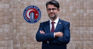 Rektör bey kendini ‘vekil dekan’ atadı