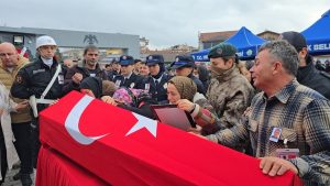 Sakarya’da kazara kendini vuran polis memuru için emniyette tören