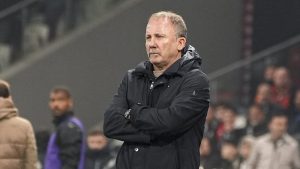 Sergen Yalçın: Rakip kaleci yerden kalkmadı