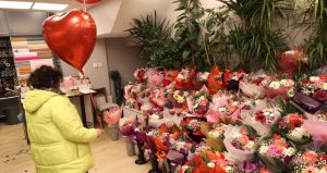 Sevgililer Günü yoğunluğu çiçekçilere yansıdı