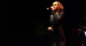 Son dakika… Yıldız Tilbe hastaneye kaldırıldı