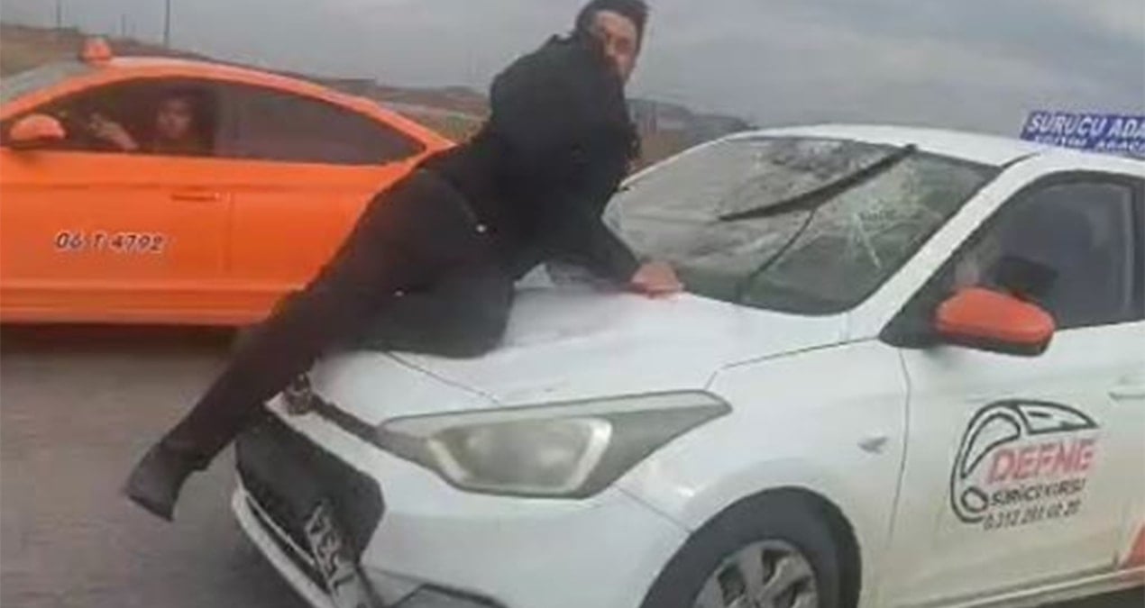 Sürücü eğitmeni dehşeti: Tartıştığı kişiyi kaputta 20 kilometre sürükledi