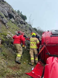 Susurluk’ta Tır Devrildi, Bir Yaralı