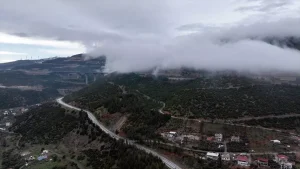 TAG Otoyolu’nda Sis Nedeniyle Trafik Etkilendi