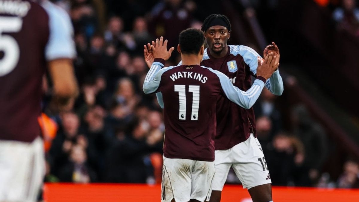 Tammy Abraham gol attı, Aston Villa ile Leeds United berabere kaldı