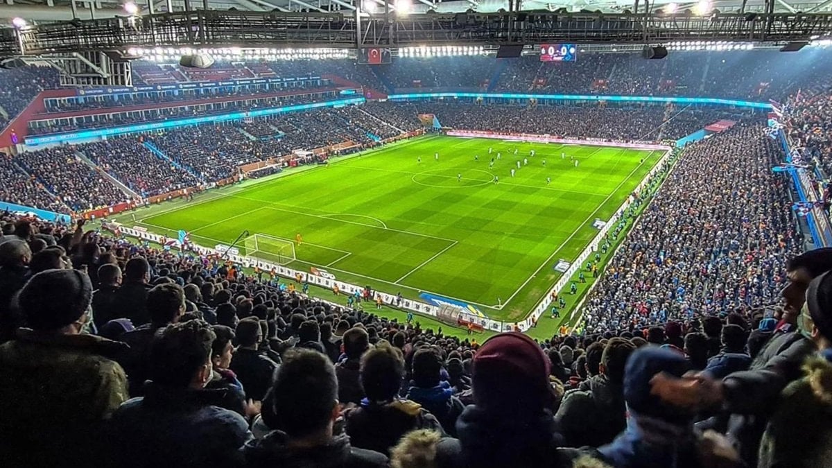 Trabzonspor – Fenerbahçe maçı biletleri satışa çıkıyor: En ucuzu 1750 TL!