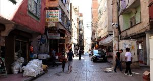 Türkiye’nin en kalabalık mahallesi belli oldu: 5 ilden daha kalabalık