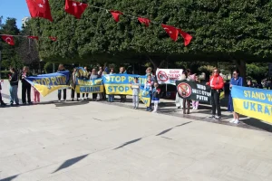 Ukraynalılar, savaşın 4’üncü yılında kaybettiklerini andı