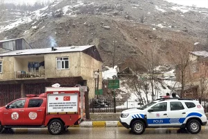 Van’da Tandır Evi Çöktü: İki Yaralı