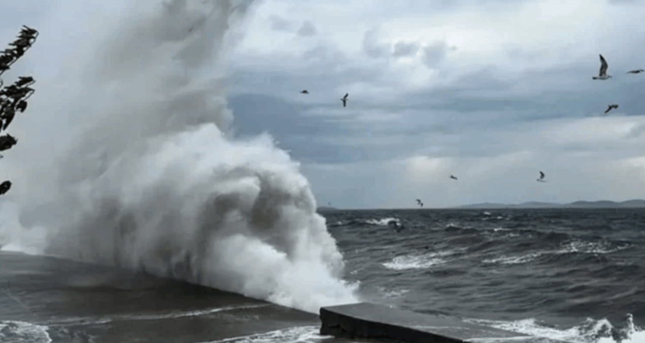 Yarın İstanbul’u fırtına vuracak: 60 km hızla esecek!