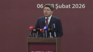 Yılmaz Tunç’tan Anayasa ve Dolandırıcılık Uyarısı