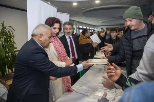 Zagreb’de 1000 Kur’an-ı Kerim Dağıtıldı