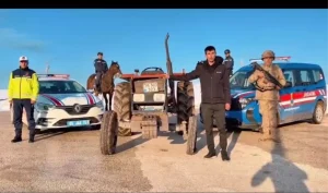 21 Yıl Sonra Bulunan Traktör Sahibine Teslim Edildi