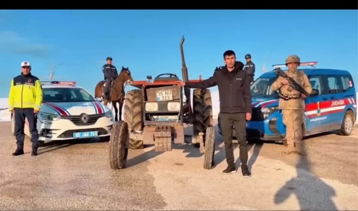 21 Yıl Sonra Bulunan Traktör Sahibine Teslim Edildi