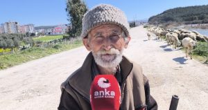 66 yaşındaki yurttaş maaş yetmeyince hasta haliyle besicilik yapıyor: Bununla geçimimi sağlıyorum