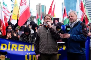 ABD ve İsrail’in İran’a yönelik saldırıları İstanbul’da protesto edildi