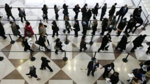 ABD’de açık iş sayısı azaldı, işe alımlar belirgin şekilde yavaşladı