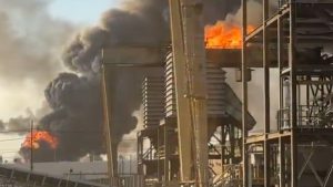 ABD’nin Teksas eyaletinde petrol rafinerisinde patlama yaşandı