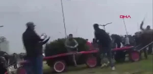 Adana’da Atına Şiddet Uygulayan Kişi Kamerada