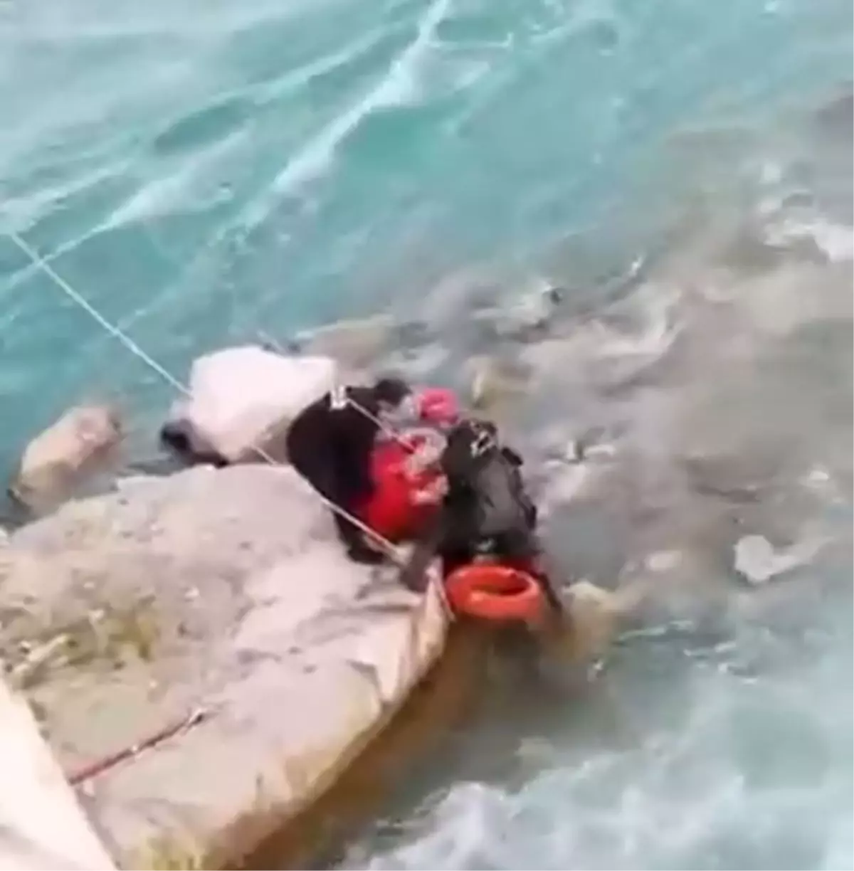 Adana’da Mahsur Kalan İki Kişi Kurtarıldı