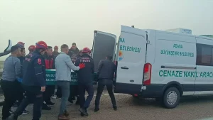 Adana’da yolcu otobüsü devrildi: Ölü ve yaralılar var