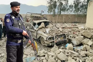 Afganistan-Pakistan Saldırıları: 13 Asker Öldü