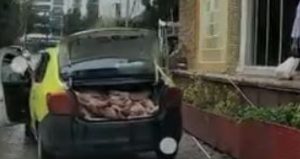 Afiyetle yiyecektik… Taksinin bagajında taşırken yakalandılar