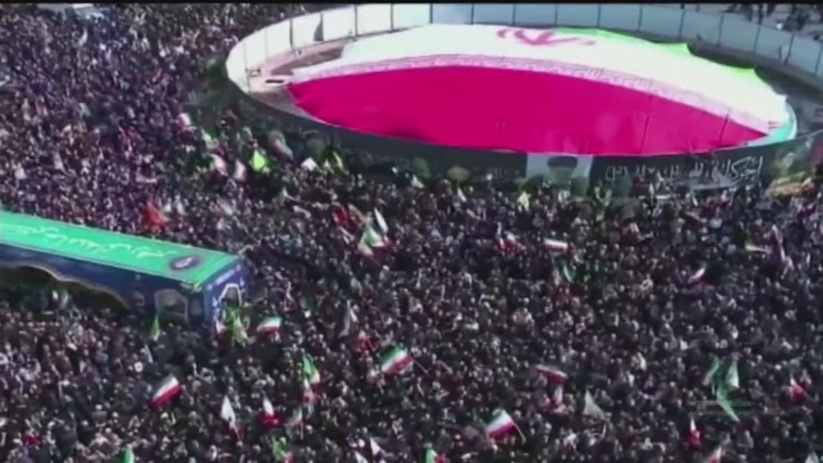 Ali Laricani için Tahran’da cenaze töreni düzenlendi