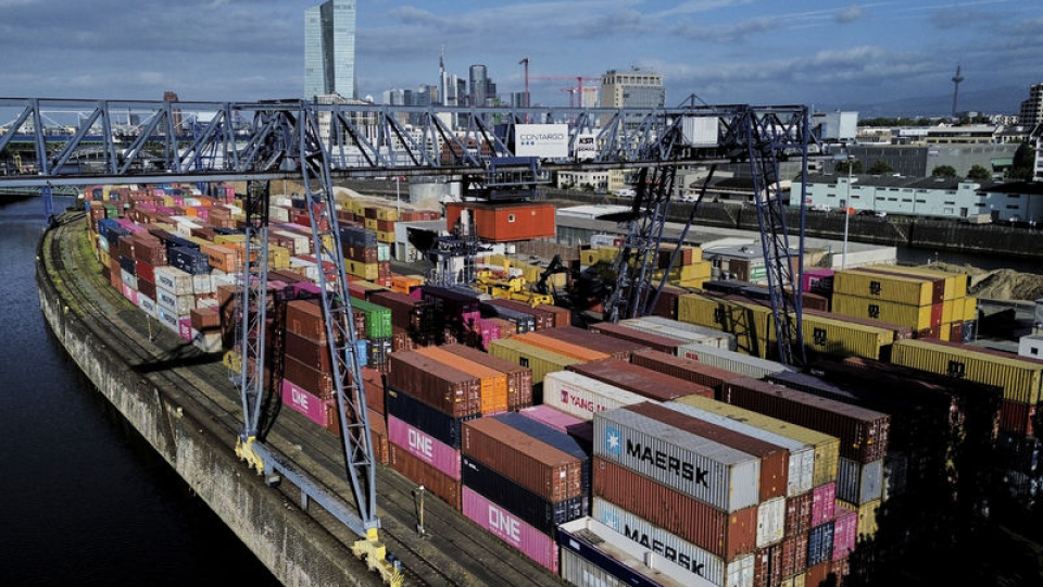 Almanya’da yatırımcı güveninde beklentilerin çok ötesinde düşüş